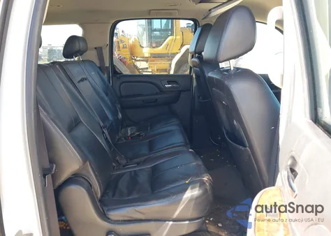 2008 Chevrolet Suburban 1500 Lt из США, поврежденный, VIN 1GNFC16J18J212846